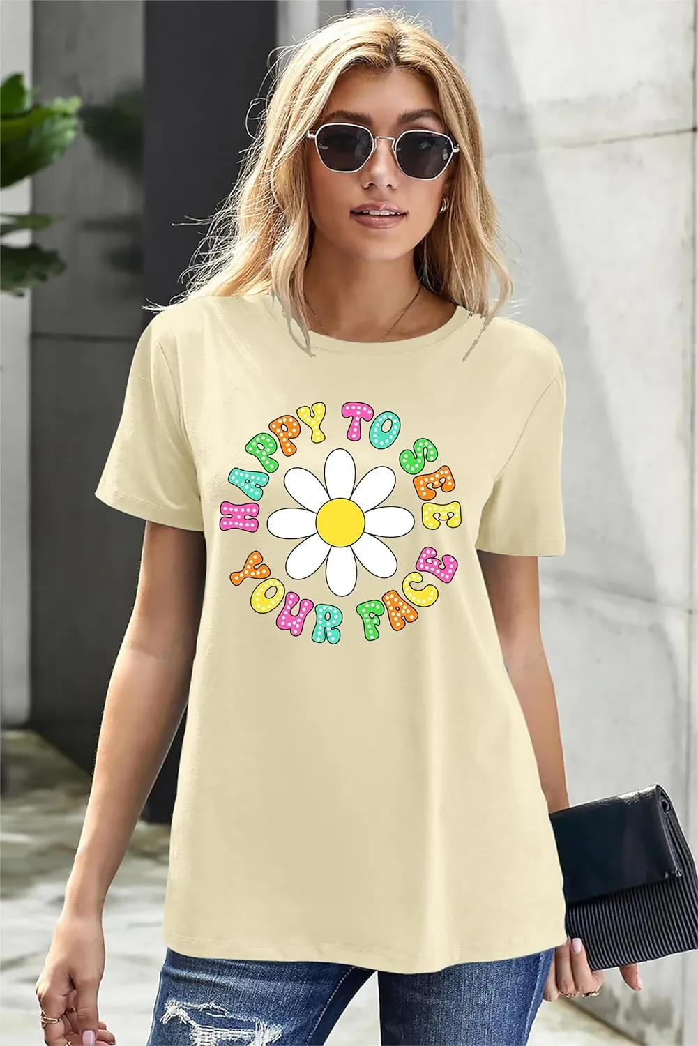Happy to See Your Face Shirt: Women Funny Teacher T-Shirt First Day of School Shirts Groovy Back to School Tee Top