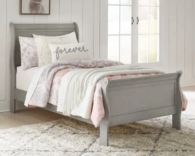 Kordasky Twin Sleigh Bed with Dresser